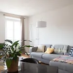 Charming 58 M Love Nest In The Heart Of Paris