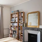 Charming 58 M Love Nest In The Heart Of Paris